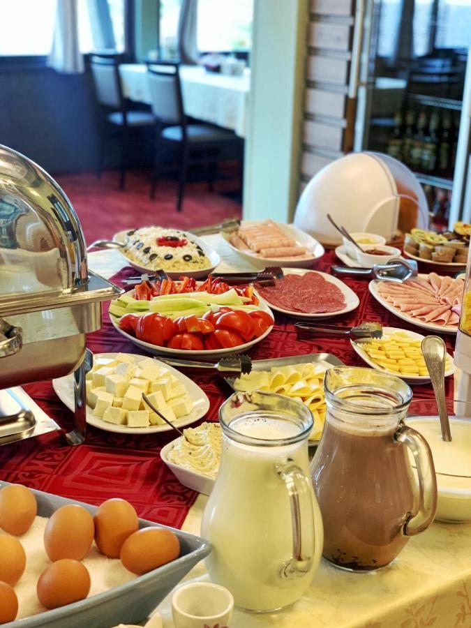 Guest house Pensiunea La Bella Vista 4*